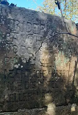 Wappenspruch oben: „Friedrich Alban von Hanxleden und Dorothea Sophia von Saldern seine eheliche Hausfrau haben dies Rontel sampt Kellern Bergarbeit (...)“