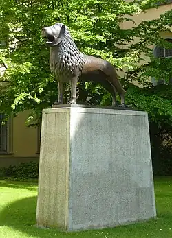 Kopie des Braunschweiger Löwen im Klosterinnenhof