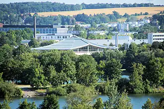 Baggersee Regensburg mit Westbad im Hintergrund