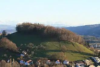 Blick vom Lägernhang auf den Sulperg