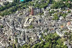Domplatz, mit dem im Januar 2023 abgerissenen Stadthaus-Block von 1979