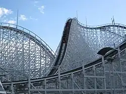 Der White Cyclone (Nagashima Spa Land)