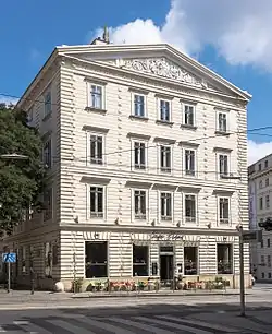 Nr.&nbsp;2, Café Eiles