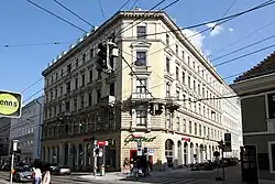 Wohn- und Geschäftshaus