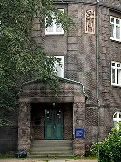 Überdachter Eingangsbereich