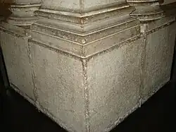 Sockelquader Kaiserstein