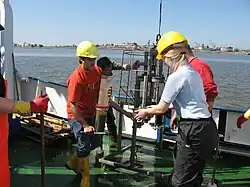 Wissenschaftler auf dem Senckenberg Forschungskutter in der Nordsee Foto: Senckenberg