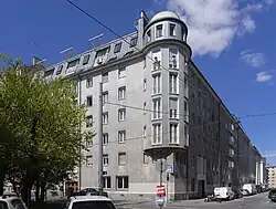 Wohnhausanlage Humboldtplatz 8–9