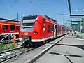 Regionalbahn im Wormser Hauptbahnhof auf dem Weg nach Biblis
