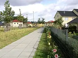 Wuhletal mit Blick auf die Neubauten an der Apollofalterallee