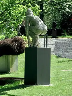 Hengsten 6 – Gartenskulptur