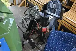 Kupplungs- und Gaspedal sowie Bremseinrichtungen