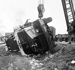 Verunglückter JaAZ-219 mit Kranaufbau vom Typ K-151[1] in Ungarn (1962)