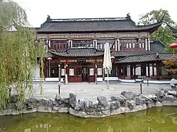 Teehaus mit Terrasse