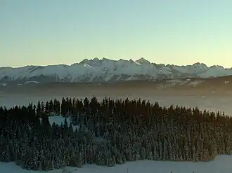 Gipfel vom Wdżar mit Tatra im Hintergrund