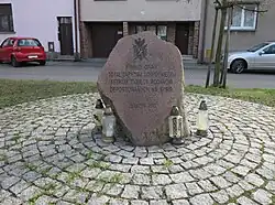 Zum Gedenken an die Opfer des sowjetischen Totalitarismus, Hunderttausender Polen, die nach Sibirien deportiert wurden