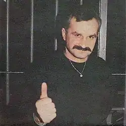 Der Fluchtkönig Zdzisław Najmrodzki, kurz Najmro, wird im Film von Dawid Ogrodnik gespielt