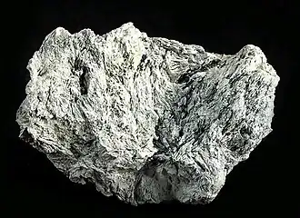 Blättriger Kaolinit mit Zinkenit aus der Itos Mine, Oruro, Bolivien Größe: 6,9 × 4,9 × 3,0 cm