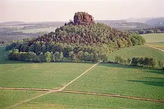 Blick von der Kaiserkrone südsüdostwärts zum Zirkelstein
