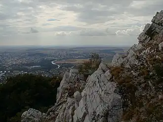 Blick von den Felsen des Zobor auf Nitra