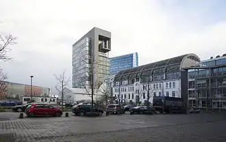 Blick von der Zollstraße&nbsp;28 (Platz hinter UCI-Kino) auf die Kaistraße&nbsp;1