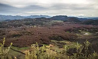 Sicht der Fageda d’en Jordà von der Serra de Xenacs aus