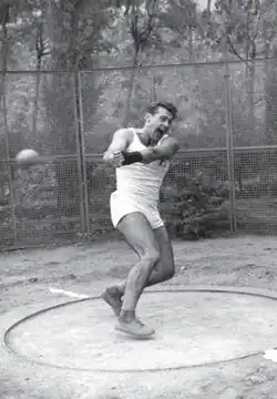 Dem EM-Fünften von 1958 Zvonko Bezjak reichten seine 59,79&nbsp;m nicht für die&nbsp;Finalteilnahme