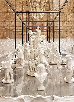 Zwettler Tafelaufsatz Seitenansicht