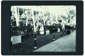 Fabrikarbeiterinnen in der Industrieabteilung