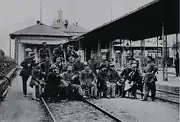 Gleise und Personal der HLB im Main-Neckar-Bahnhof in Darmstadt 1867