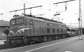 Die 2D2 9130 in Sens im Sommer 1978